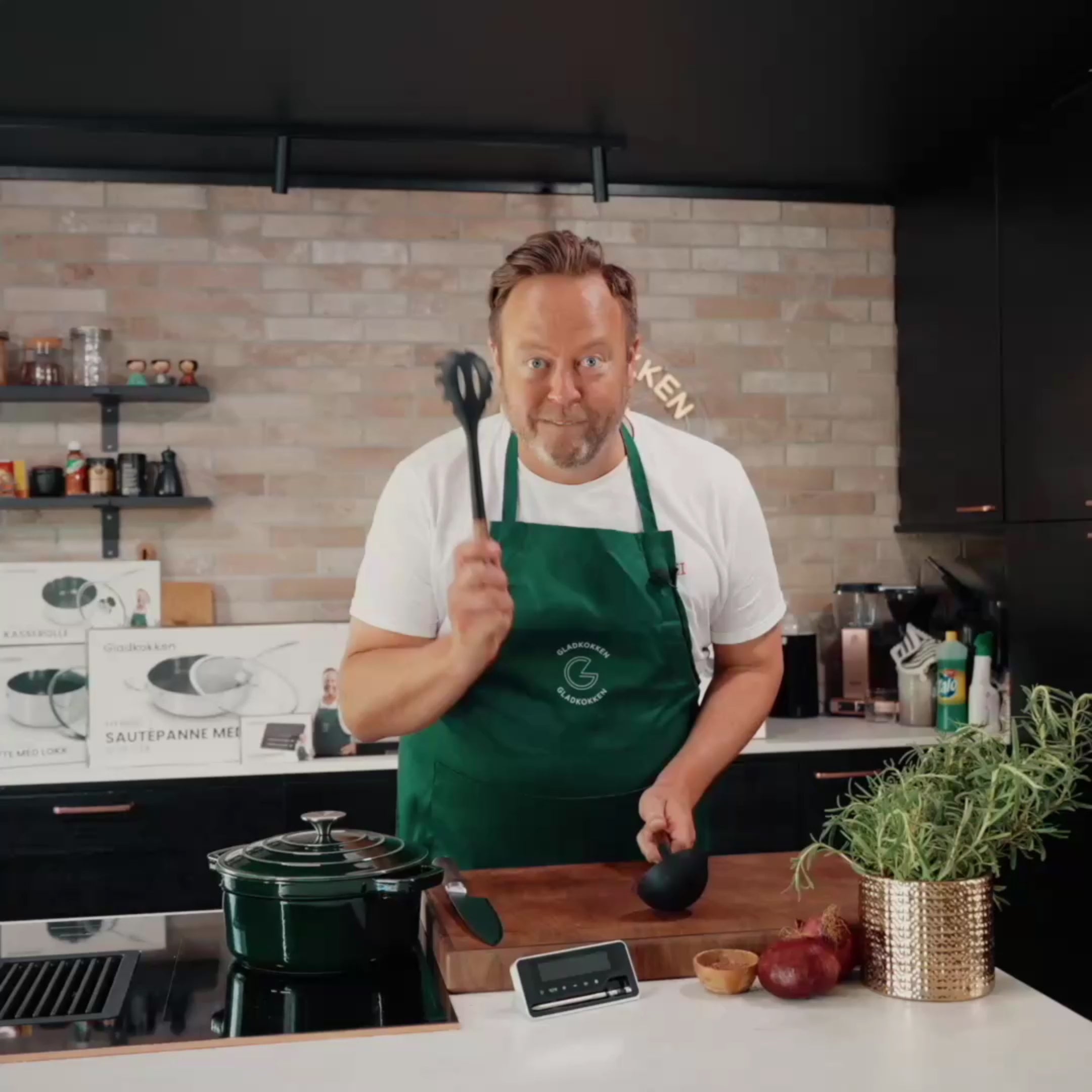 Last inn video: Video som viser produktet i daglig bruk på kjøkkenet