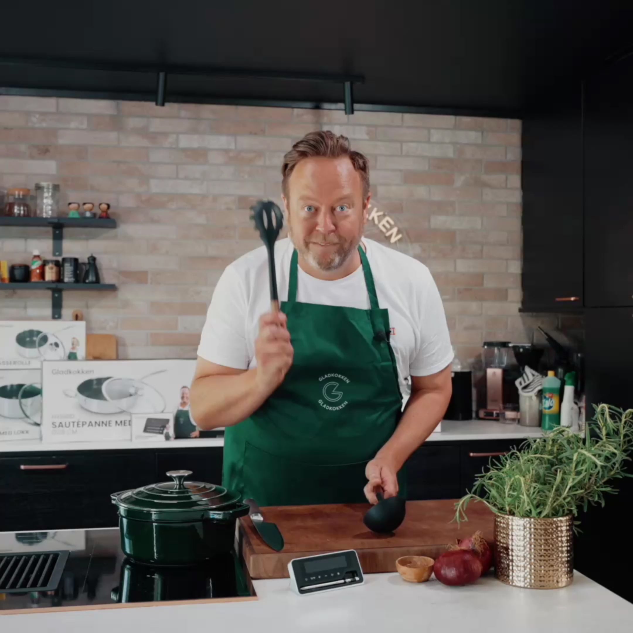 Last inn video: Video som viser produktet i daglig bruk på kjøkkenet