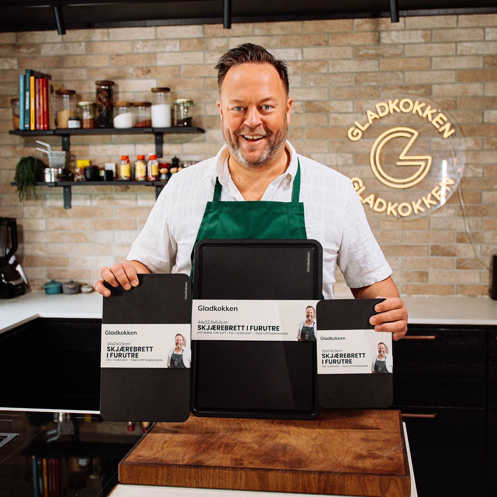 Skjærebrett i Furutre – 44×32,5 cm