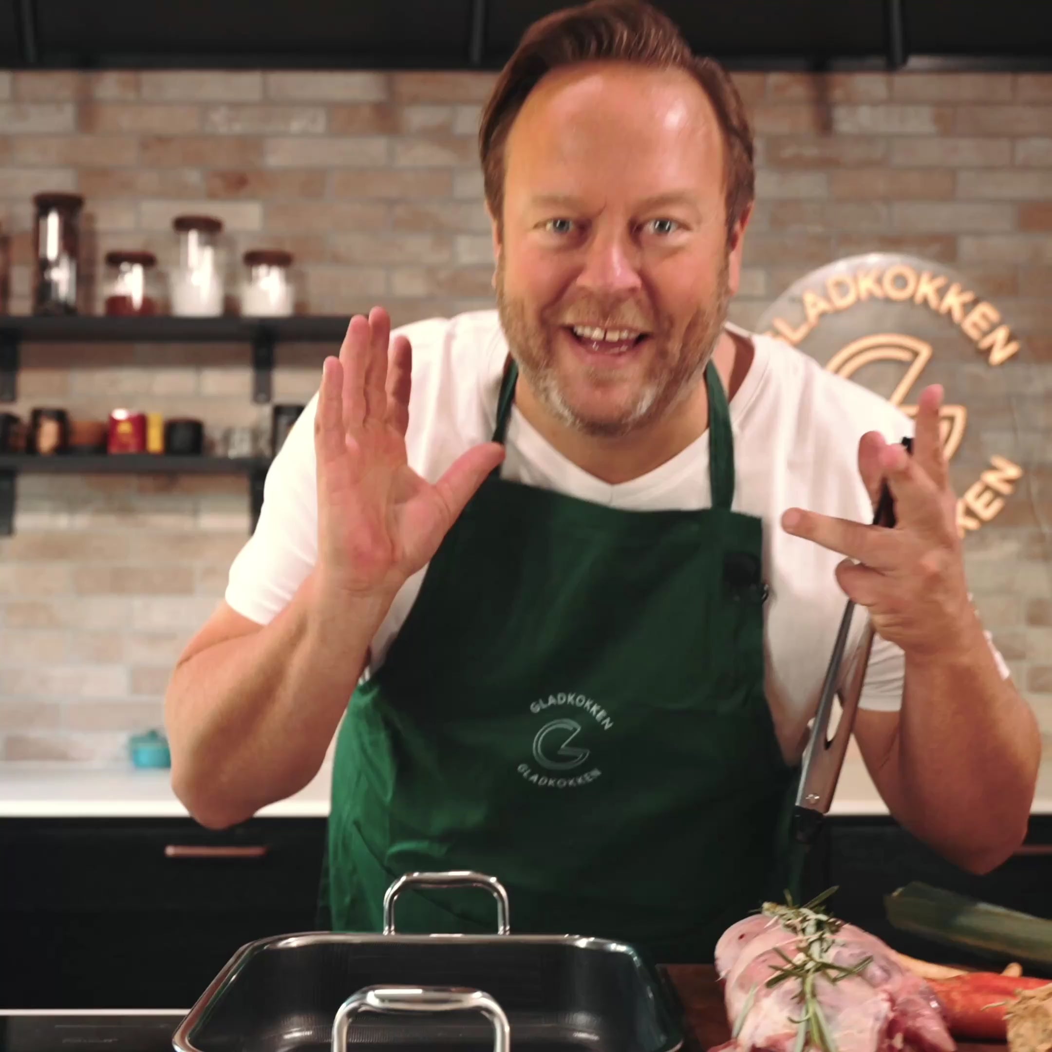 Last inn video: Hybrid Slipp-Lett Høy Langpanne 32 x 26,5 x 8 cm