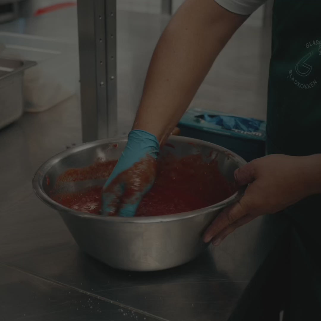 Last inn video: Pizzaovn + 4 bokser San Marzano DOP